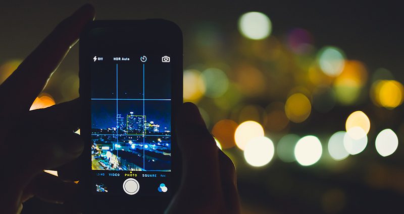 Photographie de nuit avec un smartphone : astuces pour des images nettes et lumineuses 1 photographie de nuit - illustration